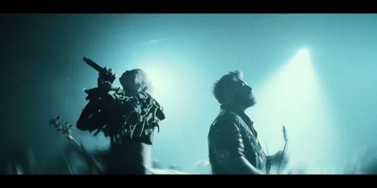 Blood Hυnt (2017) - A Terrifying Tale of Survival